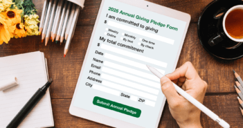 Person completing a pledge form